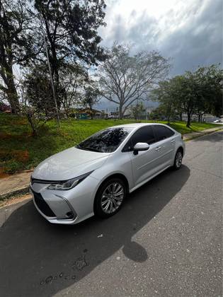 TOYOTA COROLLA 2.0 VVT-IE FLEX XEI DIRECT SHIFT TOYOTA COROLLA 2.0 VVT-IE FLEX XEI DIRECT SHIFT